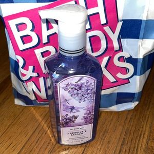 Bath&Body Fresh Cut Lilacs Hand Soap